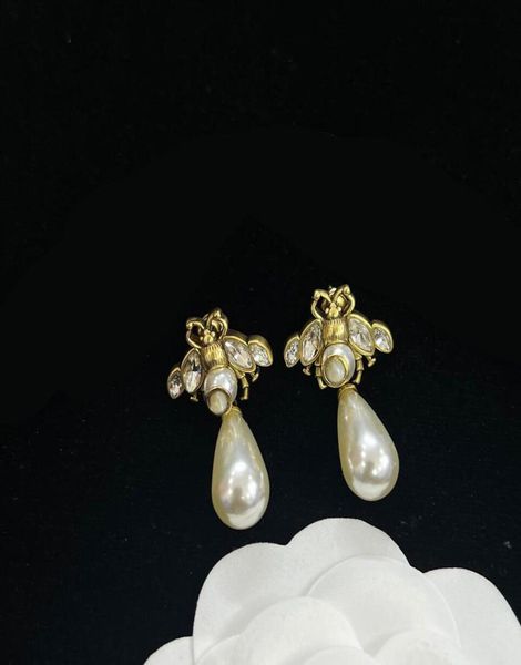 vintage designer bee charm dangle earrings elegant pearl letters earring ear studs women lady party wedding anniversary gift with 6722348, Golden
vintage designer bee charm dangle earrings elegant pearl letters earring ear studs women lady party wedding anniversary gift with 6722348, Golden