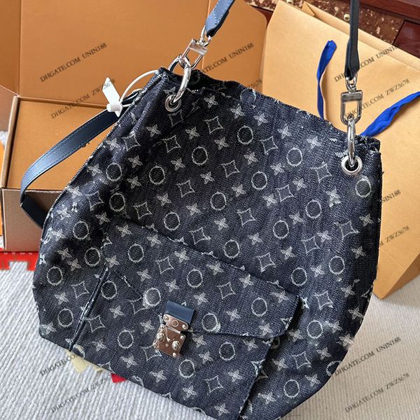 23ss womens luxurys designers totes bag handbags denim blue flowers shouder crossbody women handbag pouch purse 35cm
23ss womens luxurys designers totes bag handbags denim blue flowers shouder crossbody women handbag pouch purse 35cm