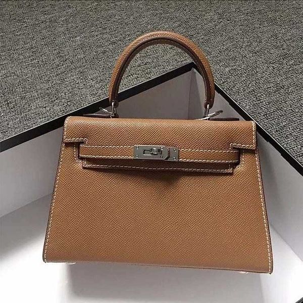 designer h home tote bags for women online store 2023 new bag one shoulder handheld leather palm pattern second generation mini womens small
designer h home tote bags for women online store 2023 new bag one shoulder handheld leather palm pattern second generation mini womens small