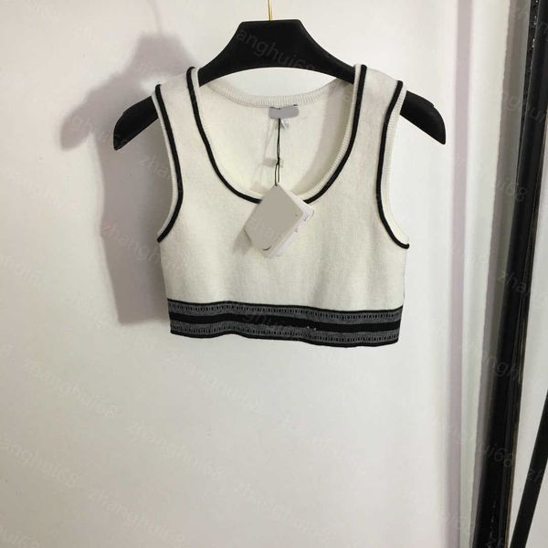 23ss womens knits womens designer clothing slim-fit short crop slimming knit vest womens clothes, White
23ss womens knits womens designer clothing slim-fit short crop slimming knit vest womens clothes, White