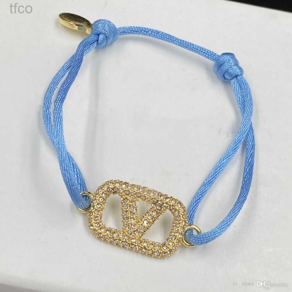 designer bracelets 2022 5a quality design bangle stainless steel gold buckle bracelet fashion jewelry men for women and men 18k plated123, Golden;silver
designer bracelets 2022 5a quality design bangle stainless steel gold buckle bracelet fashion jewelry men for women and men 18k plated123, Golden;silver