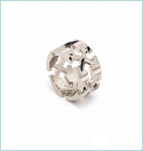 cluster rings european and american street fashion brand off w 925 sier arrow ring men women hiphop highquality trend hollow rings2437469, Golden;silver
cluster rings european and american street fashion brand off w 925 sier arrow ring men women hiphop highquality trend hollow rings2437469, Golden;silver
