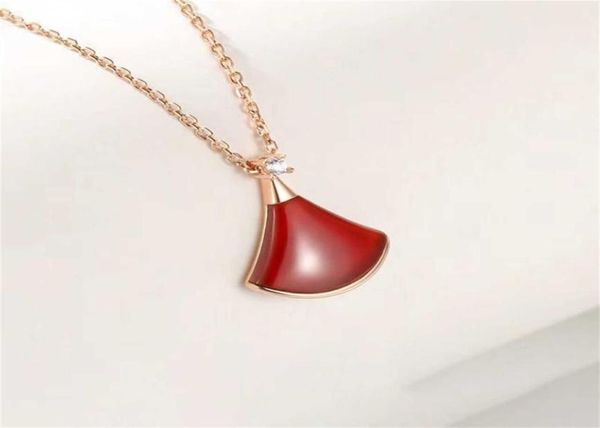 new dress new pendant necklaces for classical women elegant necklace highly quality choker chains designer jewelry 18k plated gold8461938, Silver
new dress new pendant necklaces for classical women elegant necklace highly quality choker chains designer jewelry 18k plated gold8461938, Silver