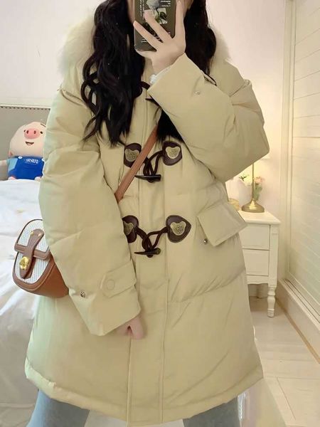 autumn and winter women's hooded fur collar down coat, zipper and horn button design, double windproof warm, simple and stylish version, Black
autumn and winter women's hooded fur collar down coat, zipper and horn button design, double windproof warm, simple and stylish version, Black