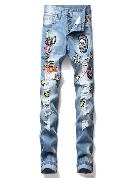 2020 new mens ripped jeans holes frayed embroidered skull star crown jeans streetwear distressed moto biker jeans male denim pants5711707, Blue
2020 new mens ripped jeans holes frayed embroidered skull star crown jeans streetwear distressed moto biker jeans male denim pants5711707, Blue