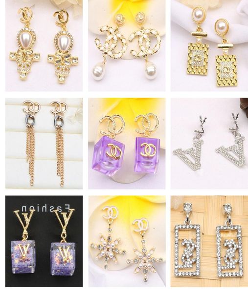 2021 fashion style studs 18k gold plated stud earrings for women party gifts whole designers fashion wedding part9359490, Golden;silver 
2021 fashion style studs 18k gold plated stud earrings for women party gifts whole designers fashion wedding part9359490, Golden;silver