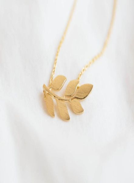classic leaf pendant contracted style necklace suitable for women and men2230590, Silver
classic leaf pendant contracted style necklace suitable for women and men2230590, Silver