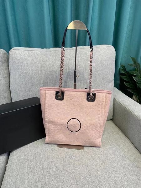 Luxury Fashion Shoulder Bag Leather High-grade Relief Handbag High Quality Totes Shopping Letters Classic Bags For Ladies, Black
Luxury Fashion Shoulder Bag Leather High-grade Relief Handbag High Quality Totes Shopping Letters Classic Bags For Ladies, Black