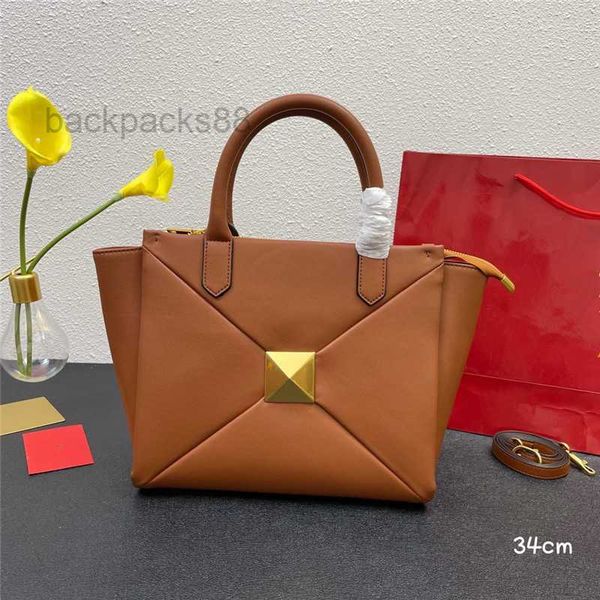 rivet crossbody women bags fashion beach designer luxurys bag handbags metal genuine leather handbag 7sxq
rivet crossbody women bags fashion beach designer luxurys bag handbags metal genuine leather handbag 7sxq