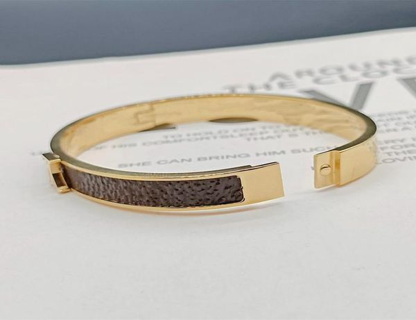titanium steel gold rose women bangle bracelet ladies letter v leather wedding anniversary birthday gift jewelry5746775, Black
titanium steel gold rose women bangle bracelet ladies letter v leather wedding anniversary birthday gift jewelry5746775, Black