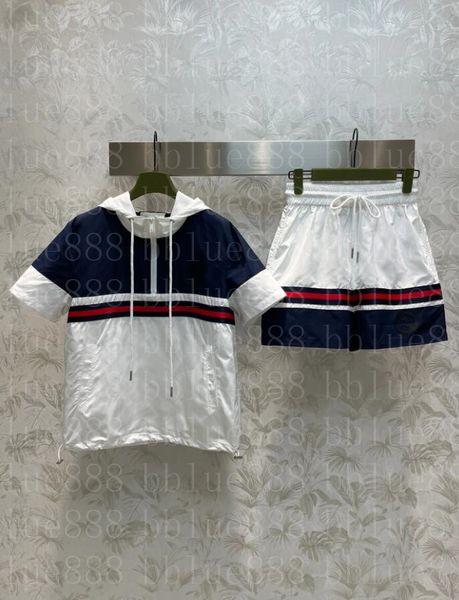 women's contrasting hooded short sleeved sports shorts with a green contrasting style that catches the eye with a foreign aura 624, Gray
women's contrasting hooded short sleeved sports shorts with a green contrasting style that catches the eye with a foreign aura 624, Gray