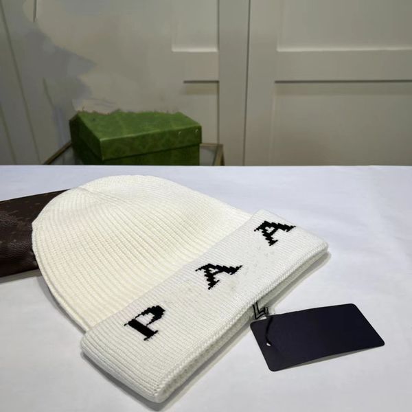 designer brand men's luxury beanie women's fashion trend retro classic p letter autumn winter outdoor warm knit hat, Blue;gray
designer brand men's luxury beanie women's fashion trend retro classic p letter autumn winter outdoor warm knit hat, Blue;gray