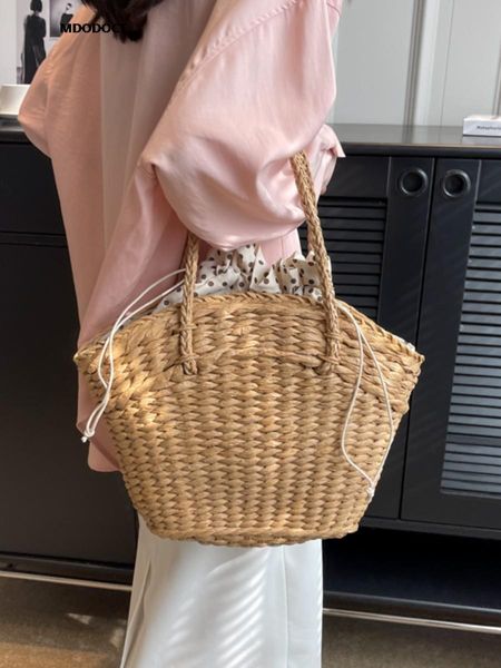 evening bags large capacity fashion shoulder straw woven luxury designer for women tote casual beach shopping handbags classics 230711
evening bags large capacity fashion shoulder straw woven luxury designer for women tote casual beach shopping handbags classics 230711