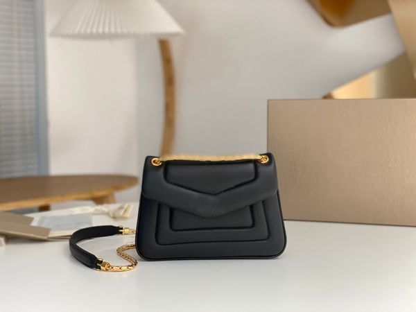 2023 new women's shoulder bag high-end quality crossbody bag soft wear-resistant cowhide material with multiple compartments capacity f
2023 new women's shoulder bag high-end quality crossbody bag soft wear-resistant cowhide material with multiple compartments capacity f