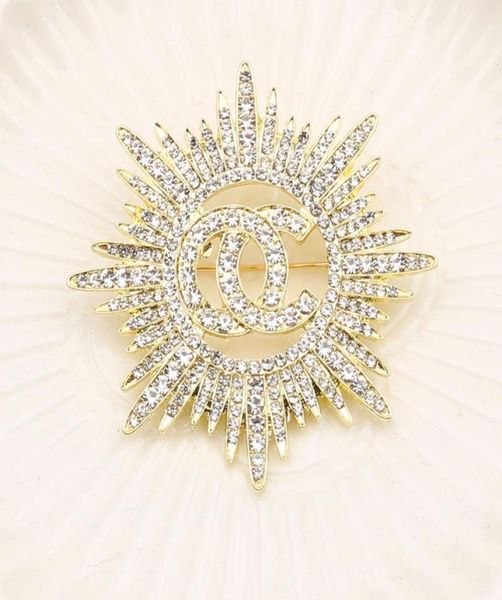 luxury women men designer brand letter tassels brooches 18k gold plated inlay crystal rhinestone jewelry brooch pearl pin marry ch9301772, Gray
luxury women men designer brand letter tassels brooches 18k gold plated inlay crystal rhinestone jewelry brooch pearl pin marry ch9301772, Gray
