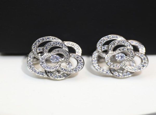 pattern hollow earrings with diamond camellia shining s925 sterling silver fashion luxury platinum brand jewelry 2022 love32790671454278, Golden
pattern hollow earrings with diamond camellia shining s925 sterling silver fashion luxury platinum brand jewelry 2022 love32790671454278, Golden