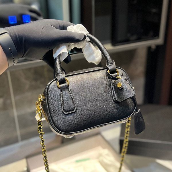 mini tote bag high-quality cross body fashion shopping r shoulder bags artwork totes classic crossbody travel wholesale
mini tote bag high-quality cross body fashion shopping r shoulder bags artwork totes classic crossbody travel wholesale