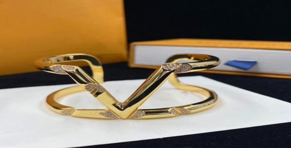 elegant women letter bangle paris designer jewelry lady diamonds bracelets luxury 18k gold silver upscale wedding bracelet bridal 6461768, Black
elegant women letter bangle paris designer jewelry lady diamonds bracelets luxury 18k gold silver upscale wedding bracelet bridal 6461768, Black