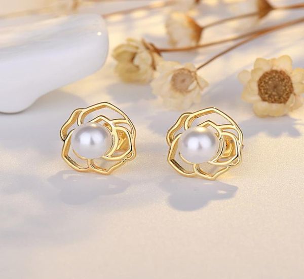 2022 new ol luxury pearl designer stud earrings for girls sweet rose flower 925 silver needle ear rings jewelry6063610, Golden;silver
2022 new ol luxury pearl designer stud earrings for girls sweet rose flower 925 silver needle ear rings jewelry6063610, Golden;silver