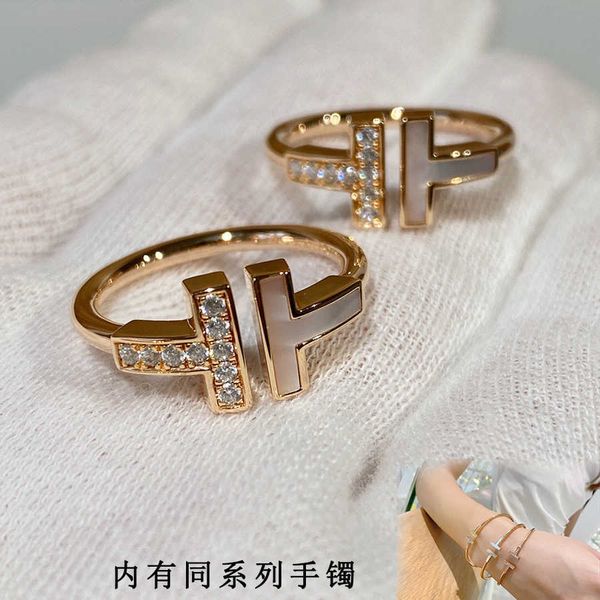designer new tiffay double t ring female fashion diamond inlaid word sterling silver plated 18k rose gold white fritillaria full luxury shap
designer new tiffay double t ring female fashion diamond inlaid word sterling silver plated 18k rose gold white fritillaria full luxury shap