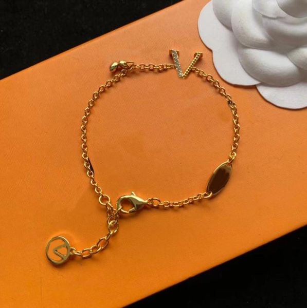 designer dold bangles love bracelets fashion jewelry luxurys designers letter pendant flower bracelet for women wedding 2211048z7867441, Black
designer dold bangles love bracelets fashion jewelry luxurys designers letter pendant flower bracelet for women wedding 2211048z7867441, Black