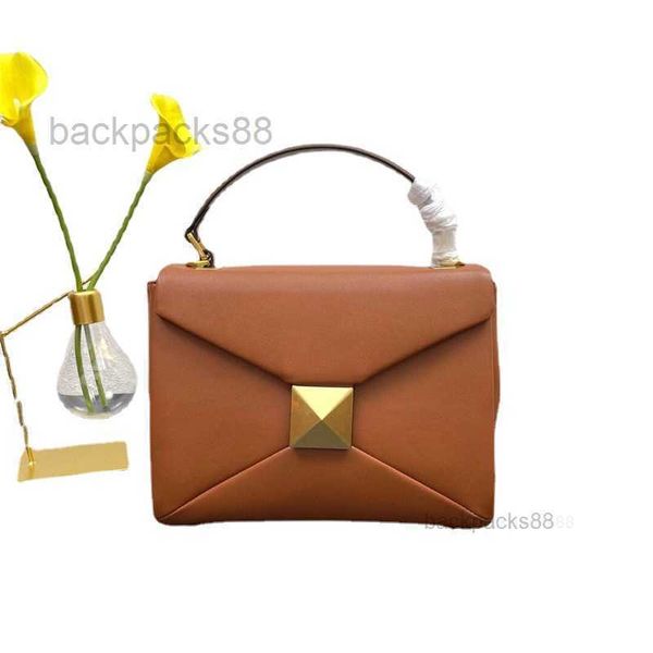 handbags crossbody luxurys fashion bag designer women beach handheld bags metal large rivet underarm handbag 5w2n
handbags crossbody luxurys fashion bag designer women beach handheld bags metal large rivet underarm handbag 5w2n