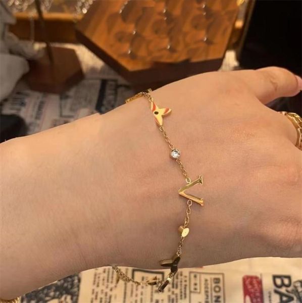 women designer bracelets fashion love bracelet jewelry luxury monogram letter charms diamond chain lock pendant plated silver rose3421526, Golden;silver
women designer bracelets fashion love bracelet jewelry luxury monogram letter charms diamond chain lock pendant plated silver rose3421526, Golden;silver