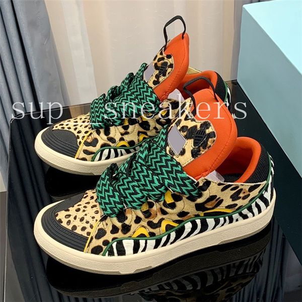 wholesale pairs casual shoes for men woman lace-up leather curb summer outdoor breathable designer sneakers multicolor thick bottom massage, Black
wholesale pairs casual shoes for men woman lace-up leather curb summer outdoor breathable designer sneakers multicolor thick bottom massage, Black