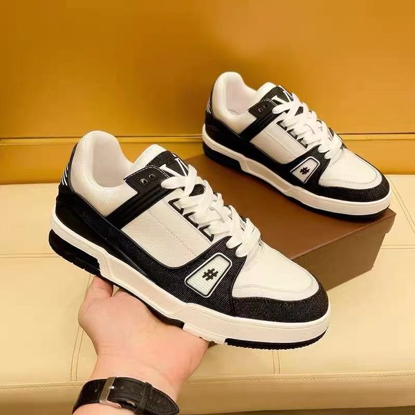 designer men's casual b22 shoes fashion women's leather shoes vintage trainer sneakers white and black men's and women's
designer men's casual b22 shoes fashion women's leather shoes vintage trainer sneakers white and black men's and women's
