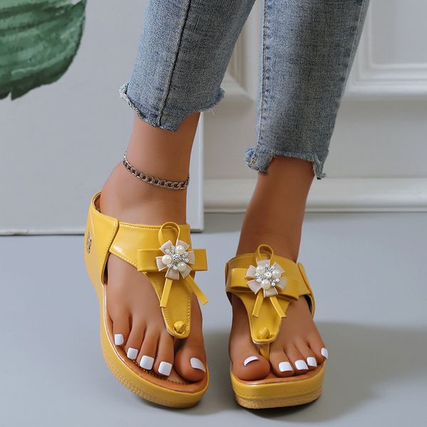 slippers summer women fashion wedge platform flip toe flops shoes female flower sandals retro rome beach slides 230711, Black
slippers summer women fashion wedge platform flip toe flops shoes female flower sandals retro rome beach slides 230711, Black