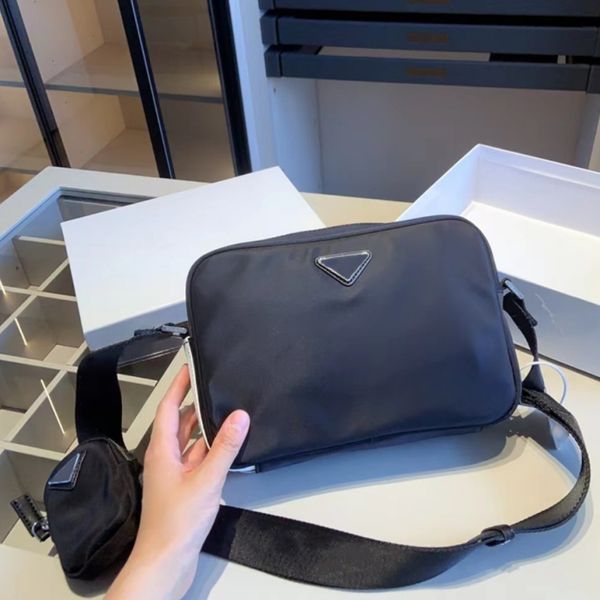2023 mens camera bags nylon designer bag crossbody bag single shoulder men small flaps triangle 2-piece 5a quality
2023 mens camera bags nylon designer bag crossbody bag single shoulder men small flaps triangle 2-piece 5a quality