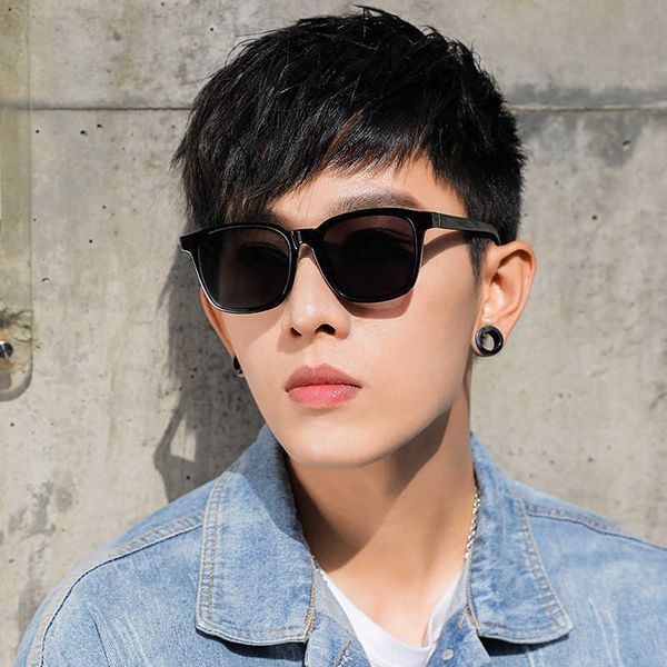 8896 sunglasses men's 2021 new fashion ing net red and the same uv resistant sunglasses are thin, White;black
8896 sunglasses men's 2021 new fashion ing net red and the same uv resistant sunglasses are thin, White;black