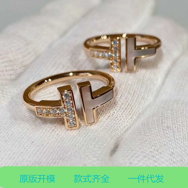 designer new 925 sterling silver double t ring women's fashion rose gold high edition open fritillaria full diamond couple
designer new 925 sterling silver double t ring women's fashion rose gold high edition open fritillaria full diamond couple