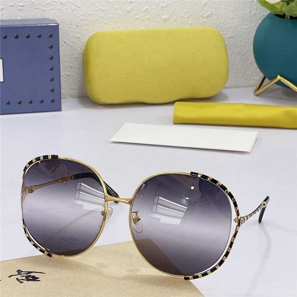 Designer sunglasses fashion luxury brand G's new fashionable herringbone segmented round frame high quality UV protection outdoor travel
Designer sunglasses fashion luxury brand G's new fashionable herringbone segmented round frame high quality UV protection outdoor travel