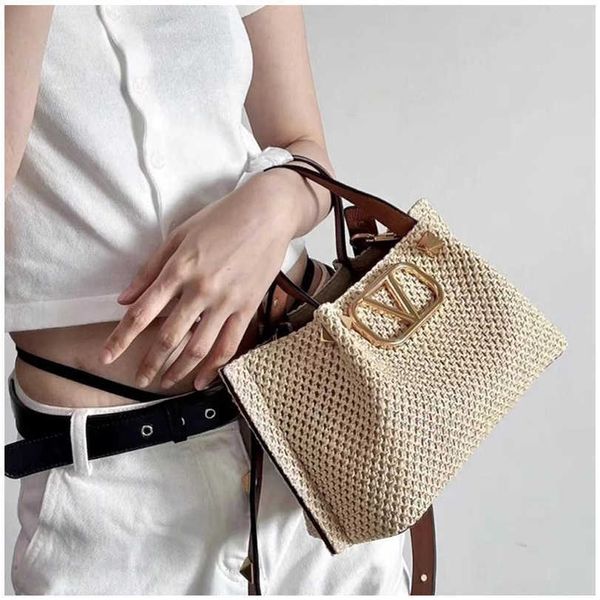 luxury elegant valenti no bag for women genuine cowhide leather tote bag sgix crossbody handbag luxury gym backpacks chain wallet purse
luxury elegant valenti no bag for women genuine cowhide leather tote bag sgix crossbody handbag luxury gym backpacks chain wallet purse