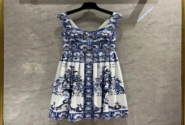 2022 women summer camisole pleated dresses designer dress with pattern milan runway brand designer tank crop tshirt clothing 4392441, White;black
2022 women summer camisole pleated dresses designer dress with pattern milan runway brand designer tank crop tshirt clothing 4392441, White;black