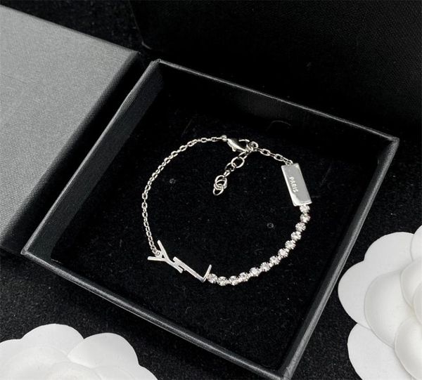 fashion love bracelet designer jewelry pendants bracelet luxury women gold silver chains bracelets lady hand chain 158301, Golden;silver
fashion love bracelet designer jewelry pendants bracelet luxury women gold silver chains bracelets lady hand chain 158301, Golden;silver