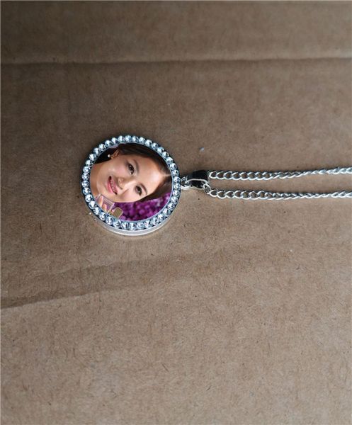 sublimation blank new round necklaces pendants fashion necklace pendant tranfer printing consumable factory whole5149432, Silver
sublimation blank new round necklaces pendants fashion necklace pendant tranfer printing consumable factory whole5149432, Silver