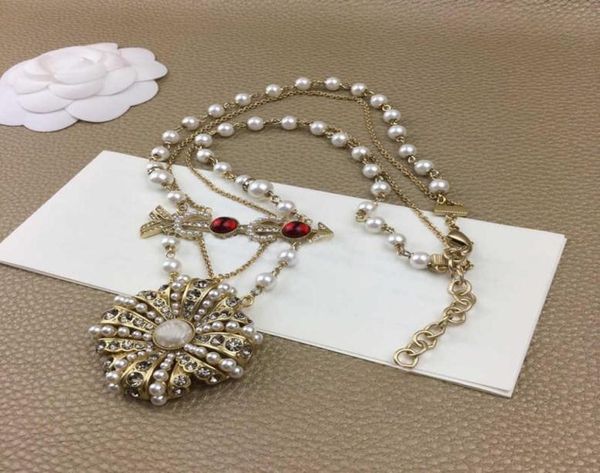 2020 brand fashion jewelry women vintage pearls chain big flower pendants red crystal necklace party fine fashion jewelry2921102, Silver
2020 brand fashion jewelry women vintage pearls chain big flower pendants red crystal necklace party fine fashion jewelry2921102, Silver