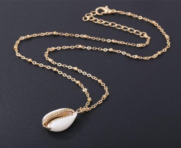 fashion natural shellwrapped gold necklace for women natural cowrie shell pendant with double bails gold trim chain necklace1812998, Silver
fashion natural shellwrapped gold necklace for women natural cowrie shell pendant with double bails gold trim chain necklace1812998, Silver