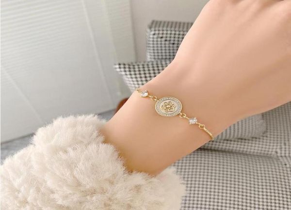 2021simple shell and camellia link bracelet women fashion elegant jewelry6308259, Black
2021simple shell and camellia link bracelet women fashion elegant jewelry6308259, Black