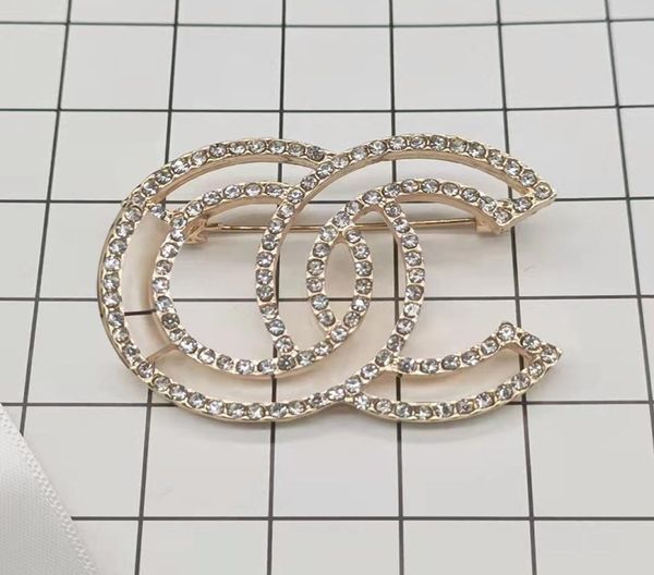 classic fashion brand designer design double letter gold cryatal brooch women pearl rhinestone brooch suit laple pin fashion jewel8219191, Gray
classic fashion brand designer design double letter gold cryatal brooch women pearl rhinestone brooch suit laple pin fashion jewel8219191, Gray