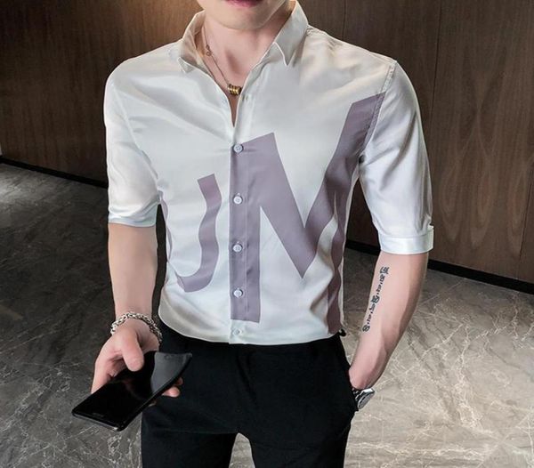 2020 men shirt half sleeve letters printing casual slim fit shirt balck white camisa masculina streetwear social men clothes8721361, White;black
2020 men shirt half sleeve letters printing casual slim fit shirt balck white camisa masculina streetwear social men clothes8721361, White;black