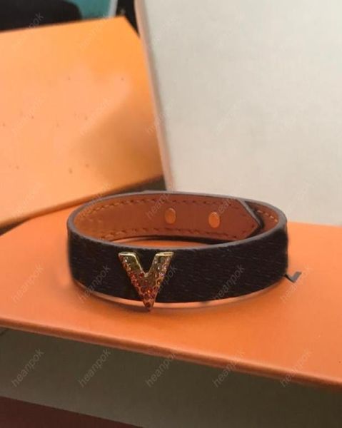 women men bracelets designer leather bracelet lock bangle luxury jewelry 18k gold plated stainless steel wedding bangles accessori1793294, Black
women men bracelets designer leather bracelet lock bangle luxury jewelry 18k gold plated stainless steel wedding bangles accessori1793294, Black