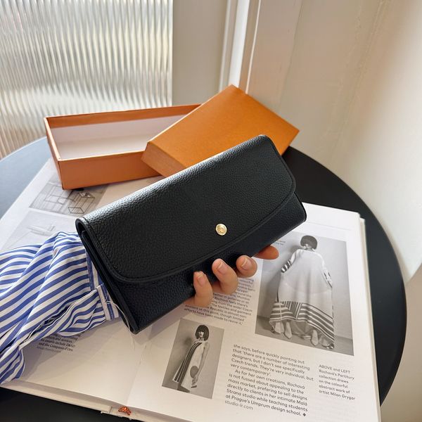brand 2024 wallets old flower envelope letter printing multi card women's mid length wallet grils purse, Red;black
brand 2024 wallets old flower envelope letter printing multi card women's mid length wallet grils purse, Red;black