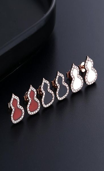 fashion cute gourd designer stud earrings with shining crystal red black white jade agate bling earring ear rings jewelry for wome2849311, Golden;silver
fashion cute gourd designer stud earrings with shining crystal red black white jade agate bling earring ear rings jewelry for wome2849311, Golden;silver