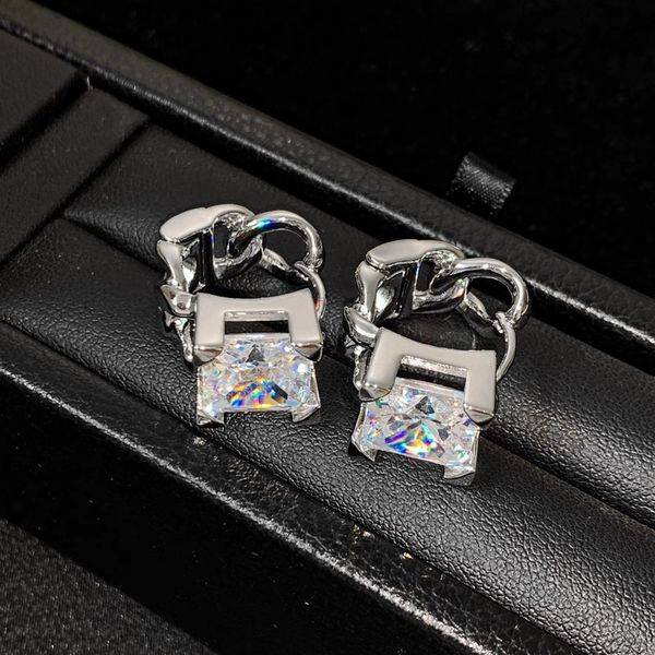 ins silver color square zircon ear buckle for women high grade heavy industry simple all-match fashion charm jewelry earrings, Golden;silver
ins silver color square zircon ear buckle for women high grade heavy industry simple all-match fashion charm jewelry earrings, Golden;silver