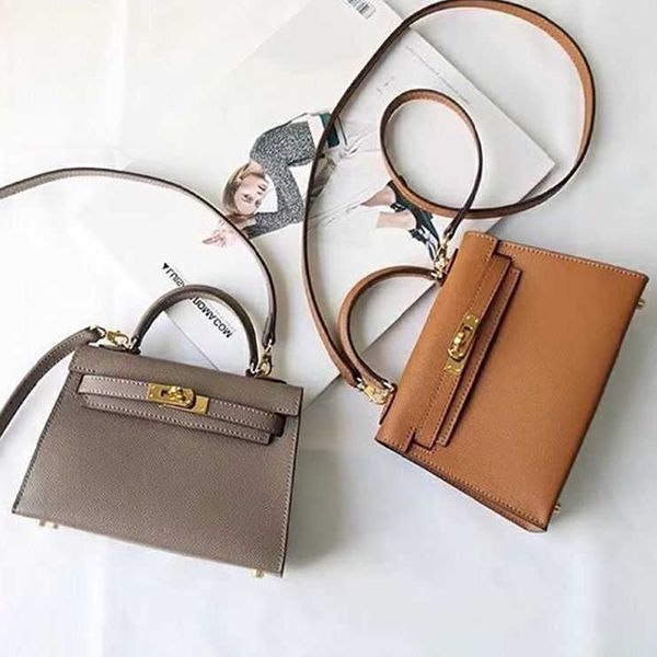 original luxury designer tote bags h home kelys online store 2023 new semi handmade cowhide bag handheld one shoulder crossbody handprint
original luxury designer tote bags h home kelys online store 2023 new semi handmade cowhide bag handheld one shoulder crossbody handprint