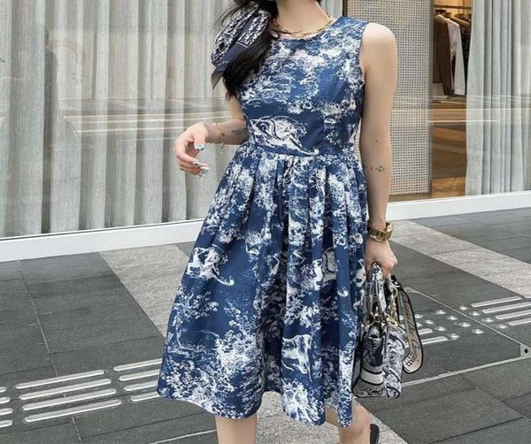 summer women fashion casual blue dress luxury brand oneck pullover kneelength elegant office lady dresses2437863, Black;pink
summer women fashion casual blue dress luxury brand oneck pullover kneelength elegant office lady dresses2437863, Black;pink