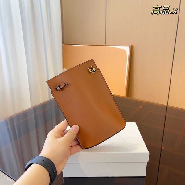 luxury designer loevve bag fashion tote shoulder canvas bags popular product dice mobile one dressing versatile handheld appearance chart pu
luxury designer loevve bag fashion tote shoulder canvas bags popular product dice mobile one dressing versatile handheld appearance chart pu